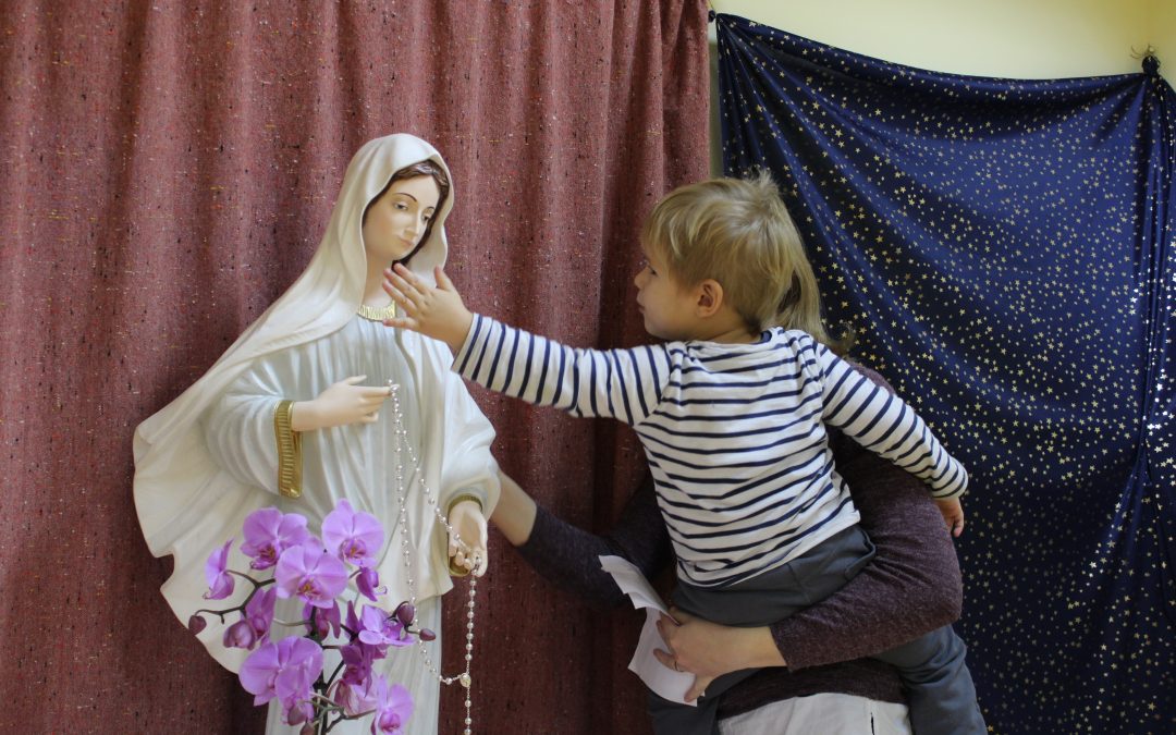 Slovo od Marijinega kipa na Tišini