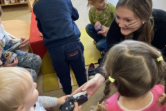 Poiščimo mucin domek (Medvedki), 11. 11. 2022